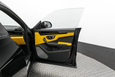 2022 Lamborghini Urus GRAPHITE CAPSULE