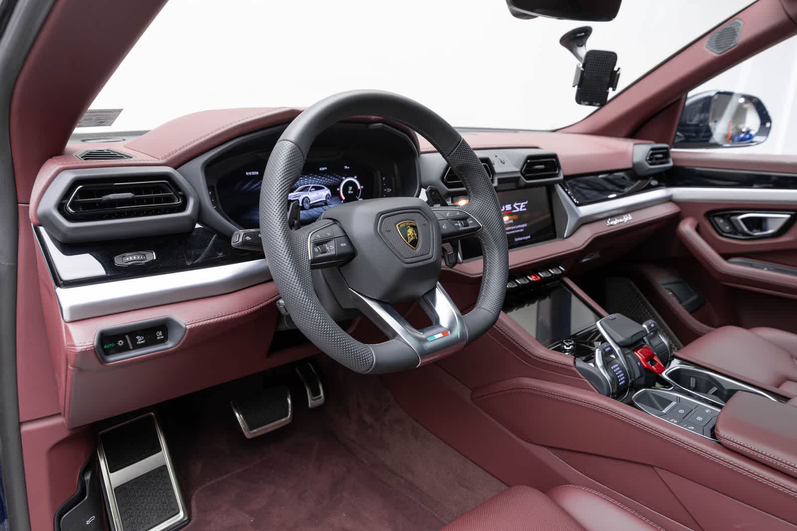 2026 Lamborghini Urus SE