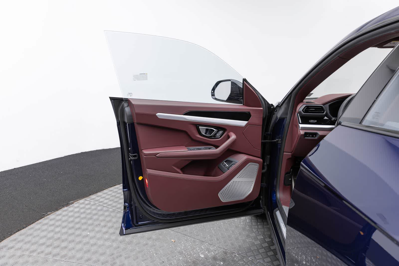 2026 Lamborghini Urus SE