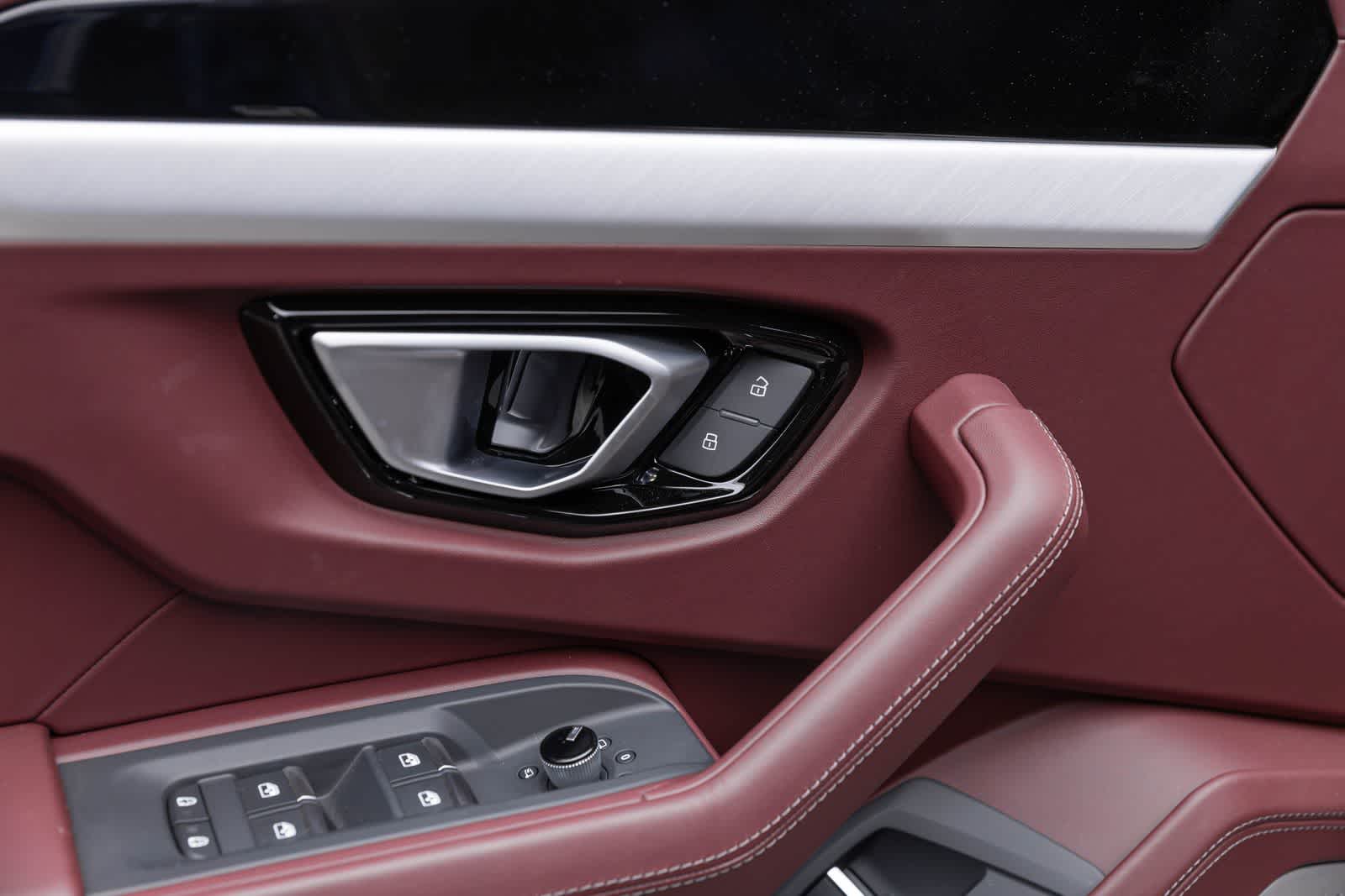 2026 Lamborghini Urus SE