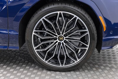 2026 Lamborghini Urus SE