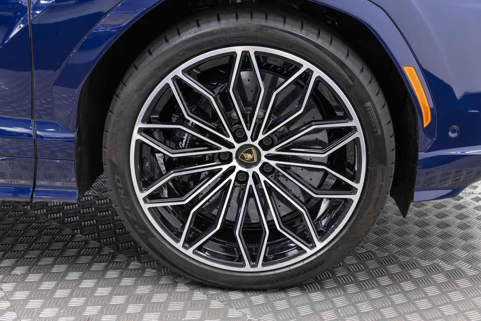2026 Lamborghini Urus SE
