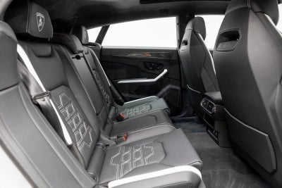 2025 Lamborghini Urus SE