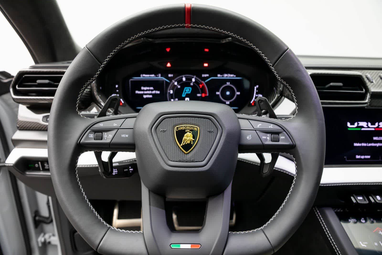 2025 Lamborghini Urus SE