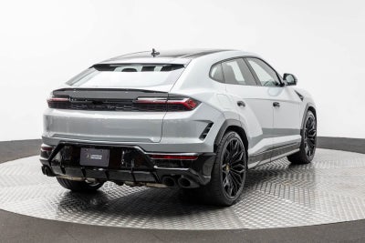2025 Lamborghini Urus SE
