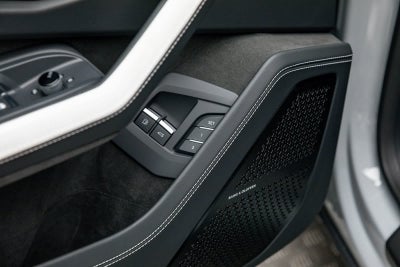 2025 Lamborghini Urus SE