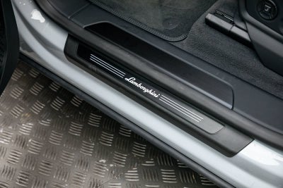 2025 Lamborghini Urus SE