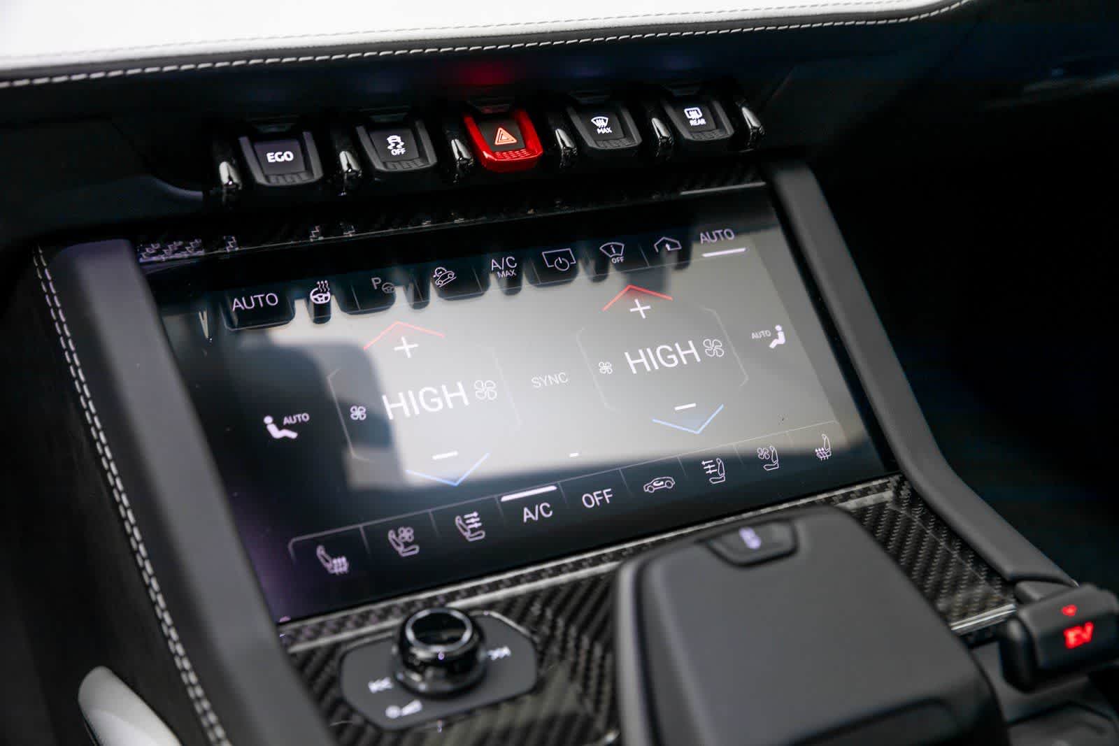 2025 Lamborghini Urus SE