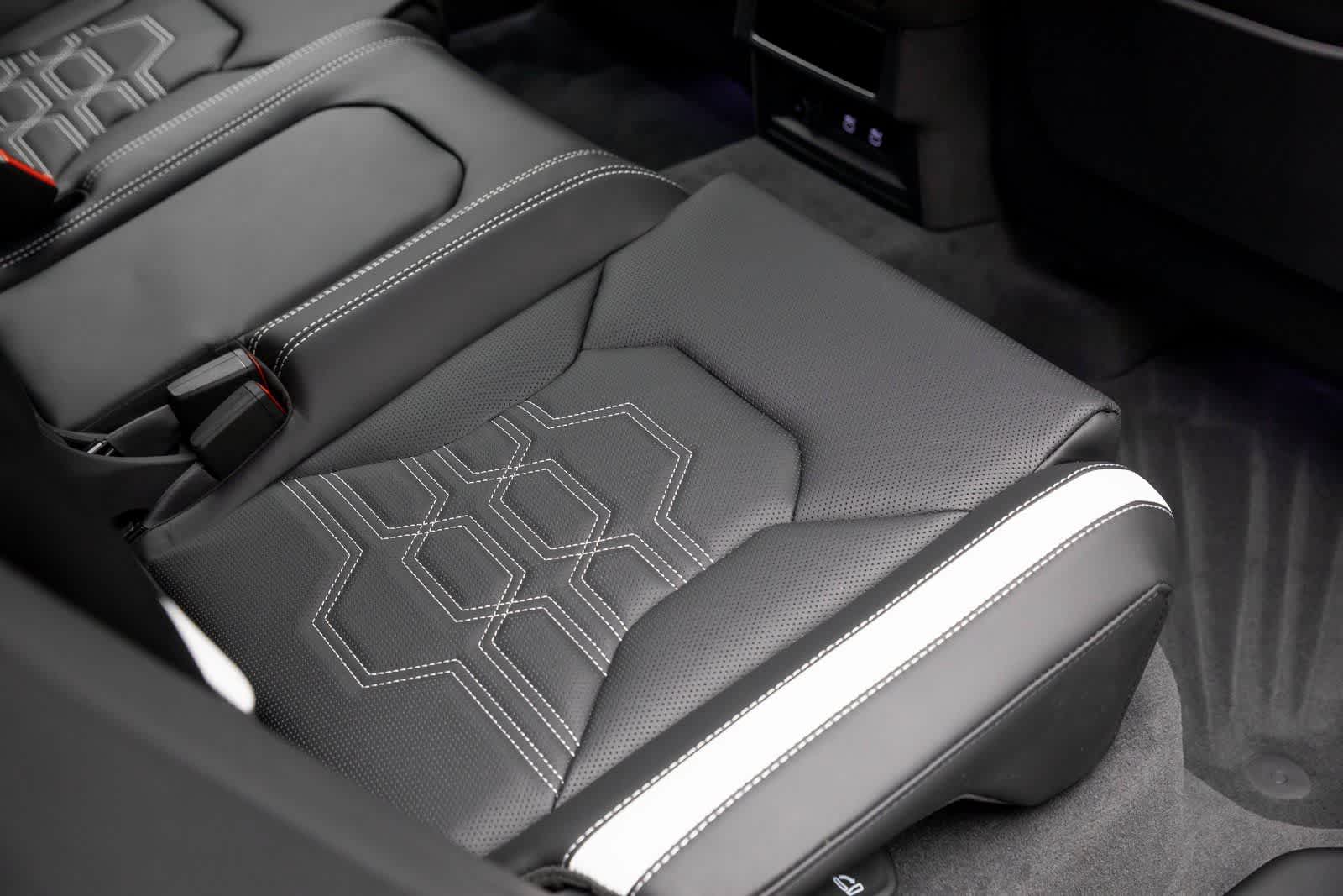 2025 Lamborghini Urus SE