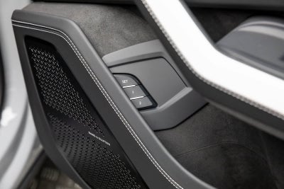 2025 Lamborghini Urus SE