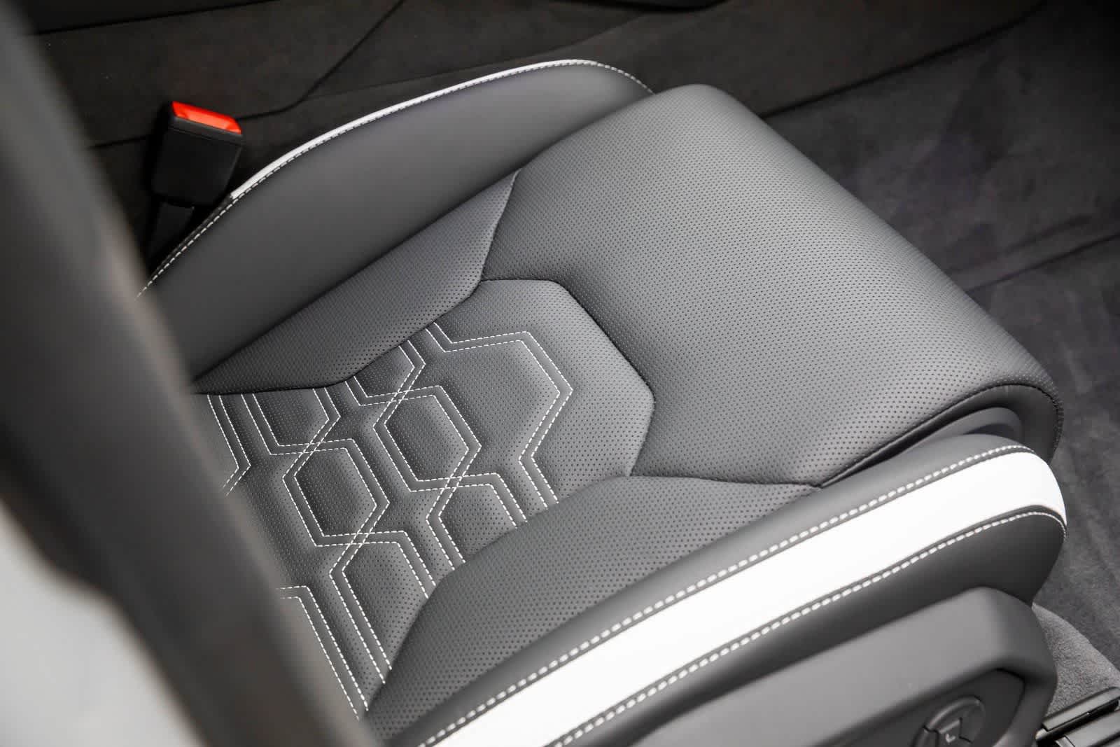 2025 Lamborghini Urus SE