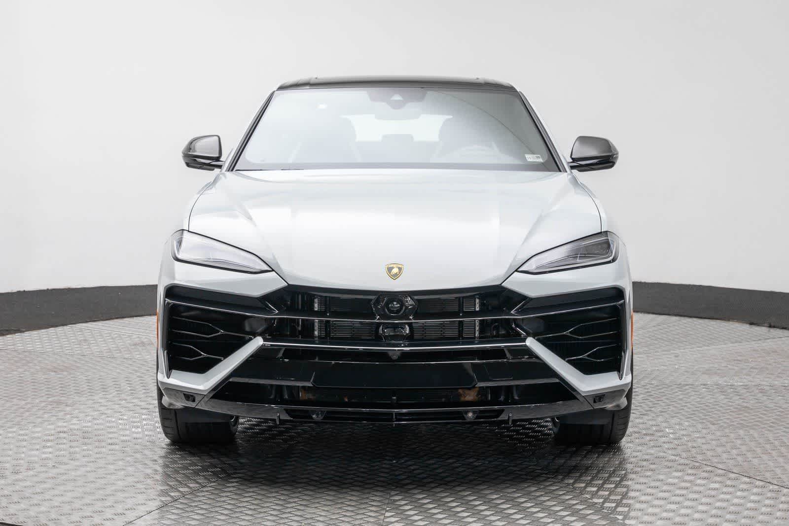 2025 Lamborghini Urus SE
