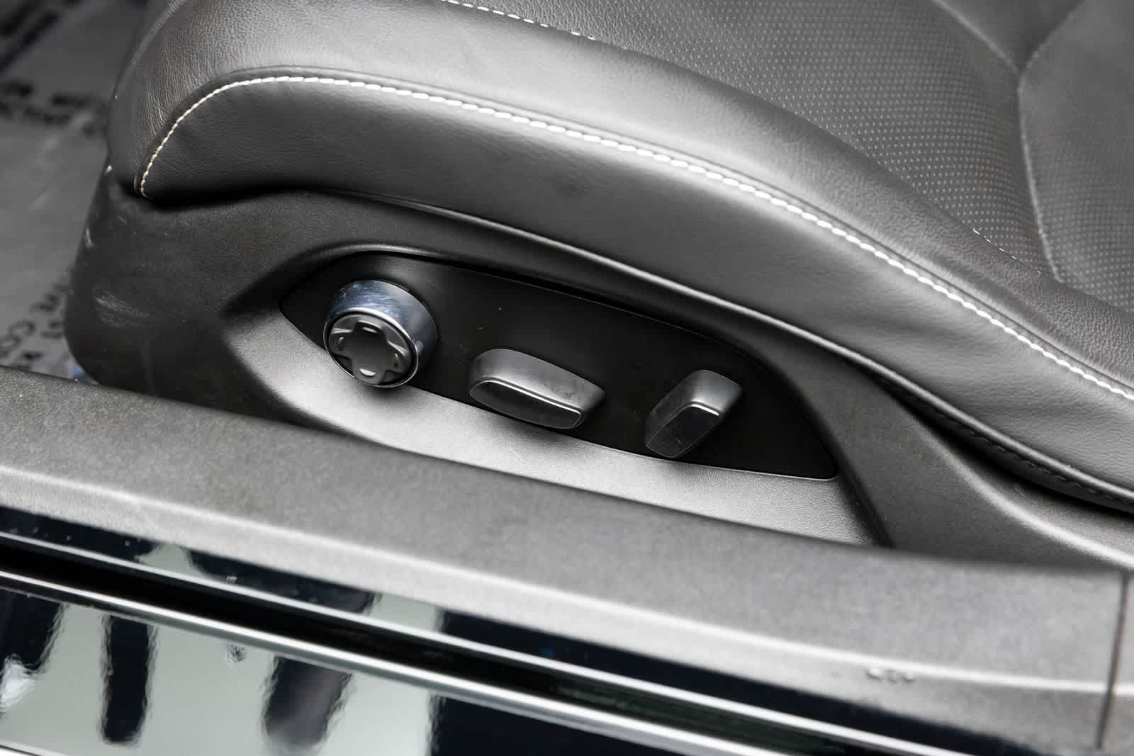 2023 Chevrolet Corvette 2LT