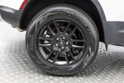 2025 Land Rover Defender S