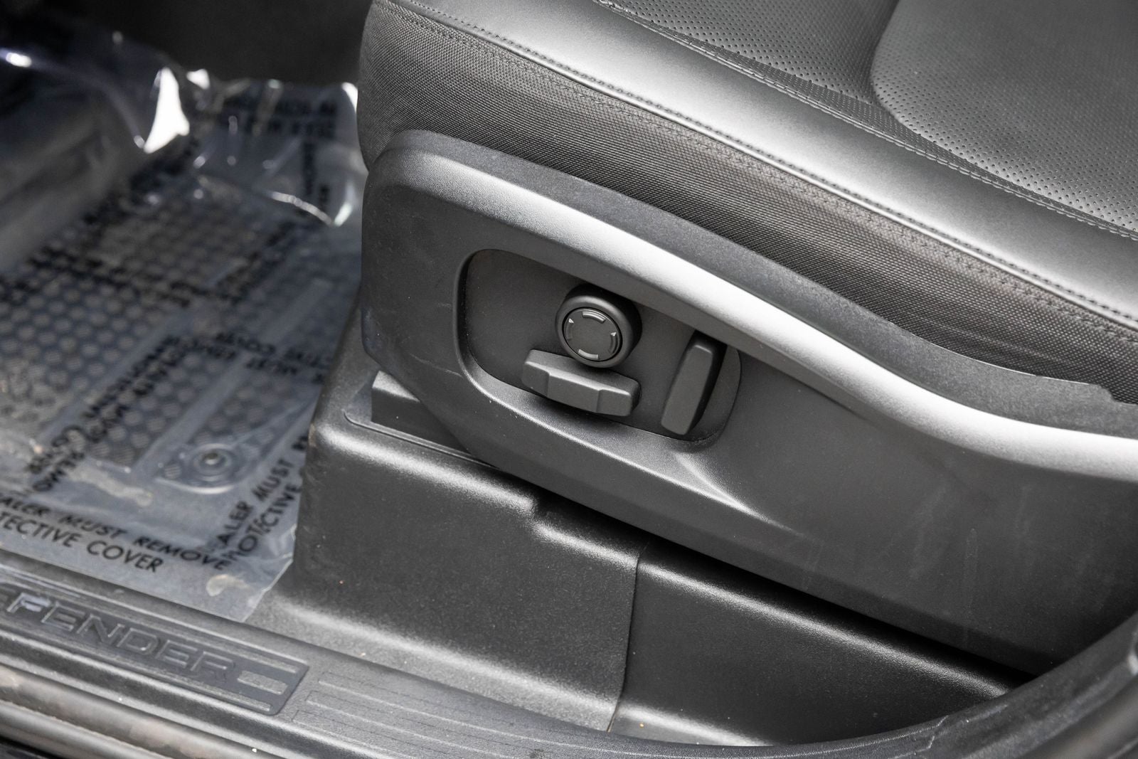 2025 Land Rover Defender S