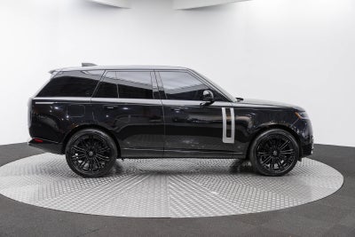 2025 Land Rover Range Rover SV