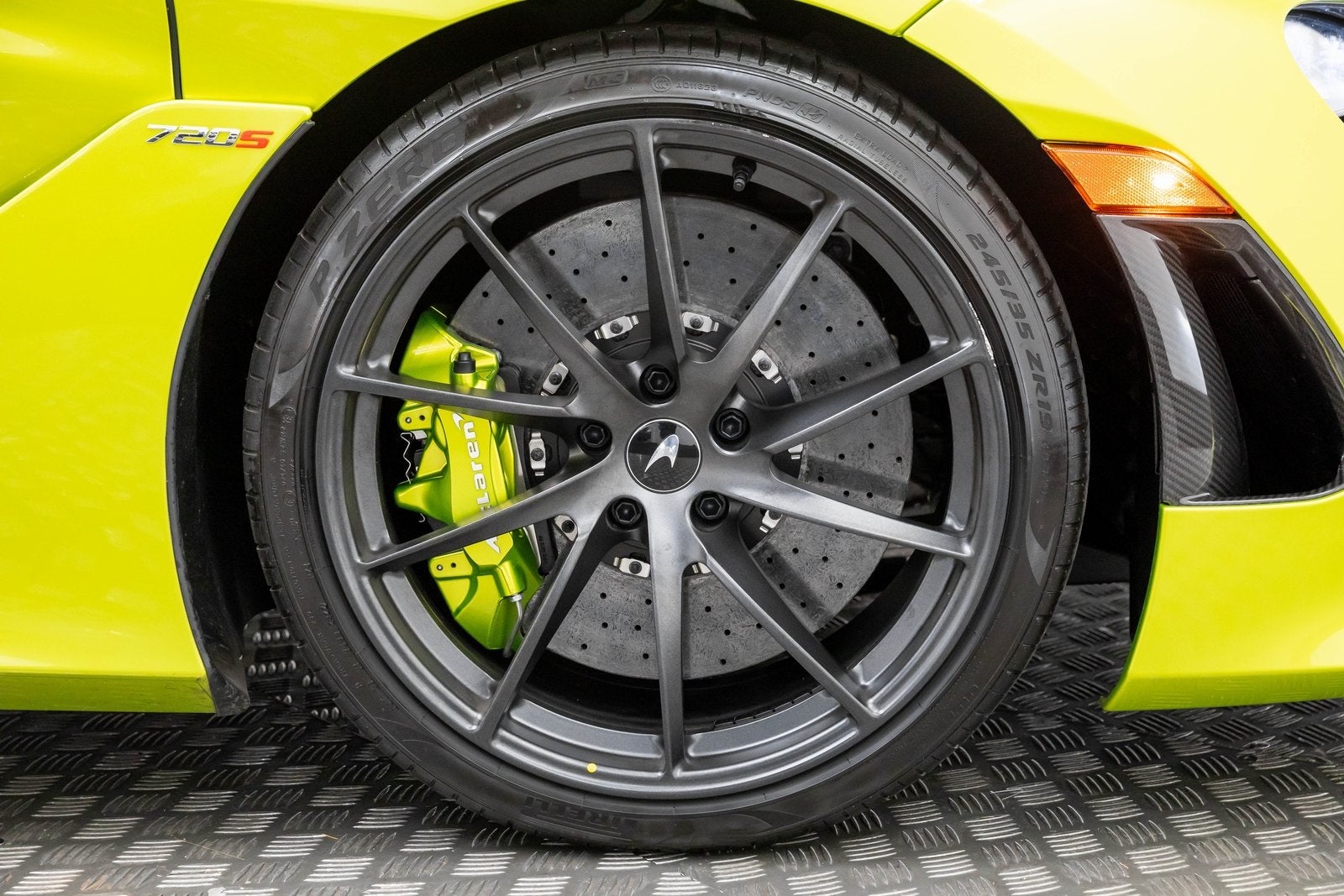 2023 McLaren 720S Spider