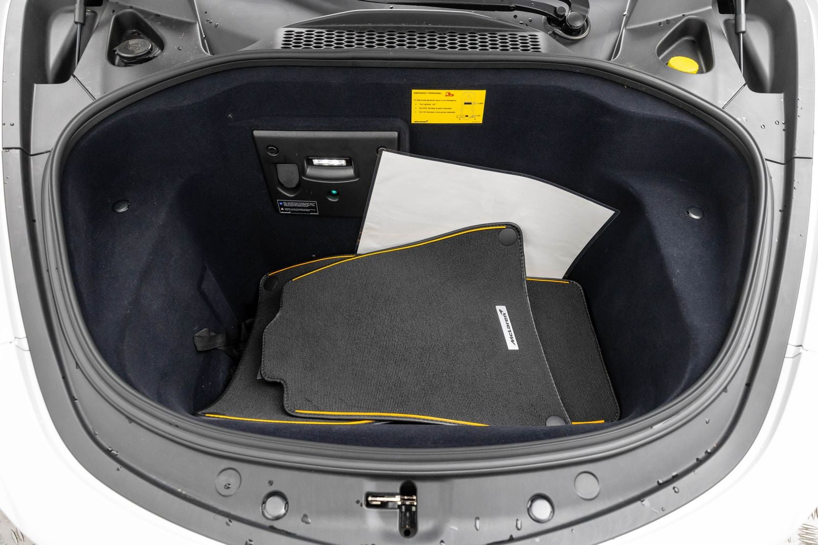 2023 McLaren Artura Coupe