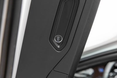 2023 McLaren Artura Coupe