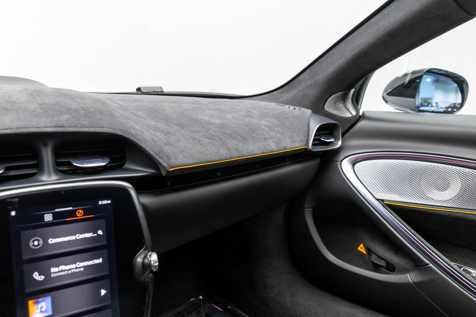 2023 McLaren Artura Coupe