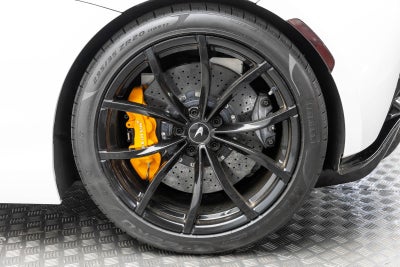 2023 McLaren Artura Coupe