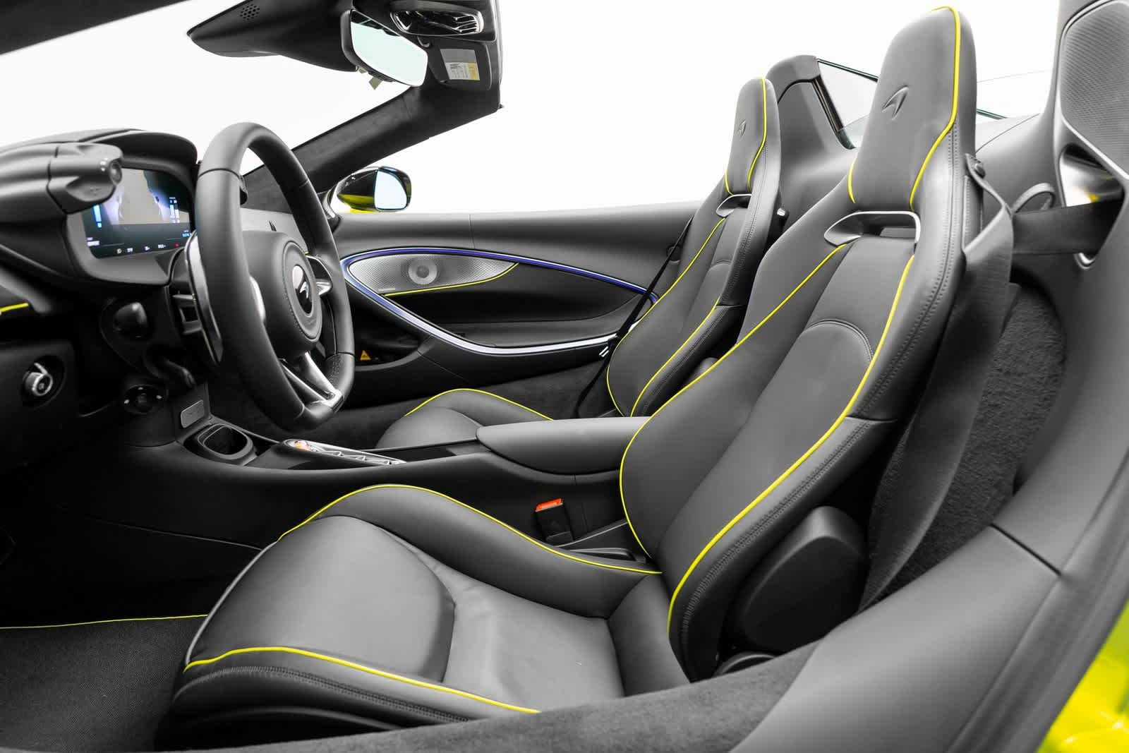 2025 McLaren Artura Spider