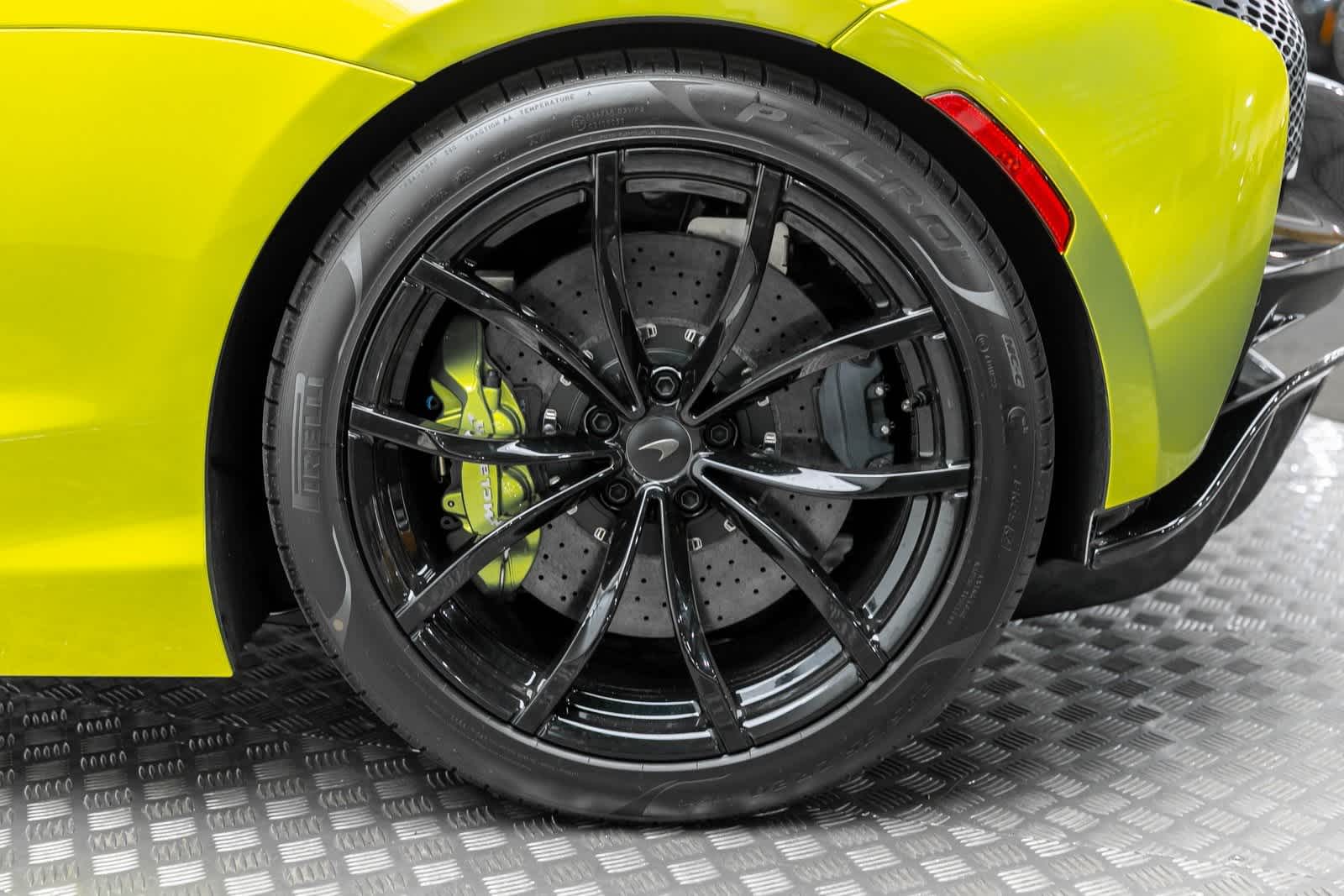 2025 McLaren Artura Spider