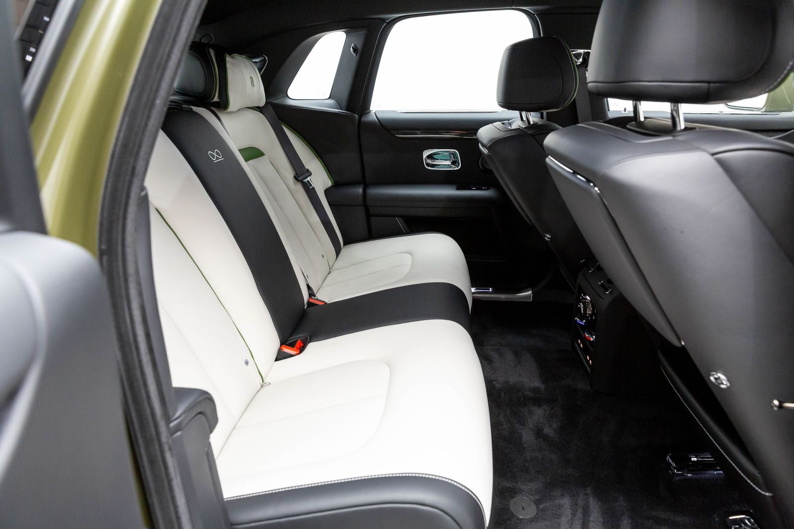 2025 Rolls-Royce Ghost Black Badge