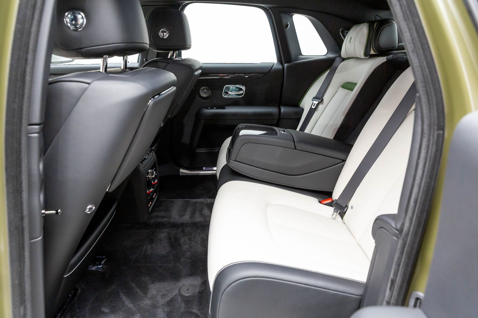 2025 Rolls-Royce Ghost Black Badge