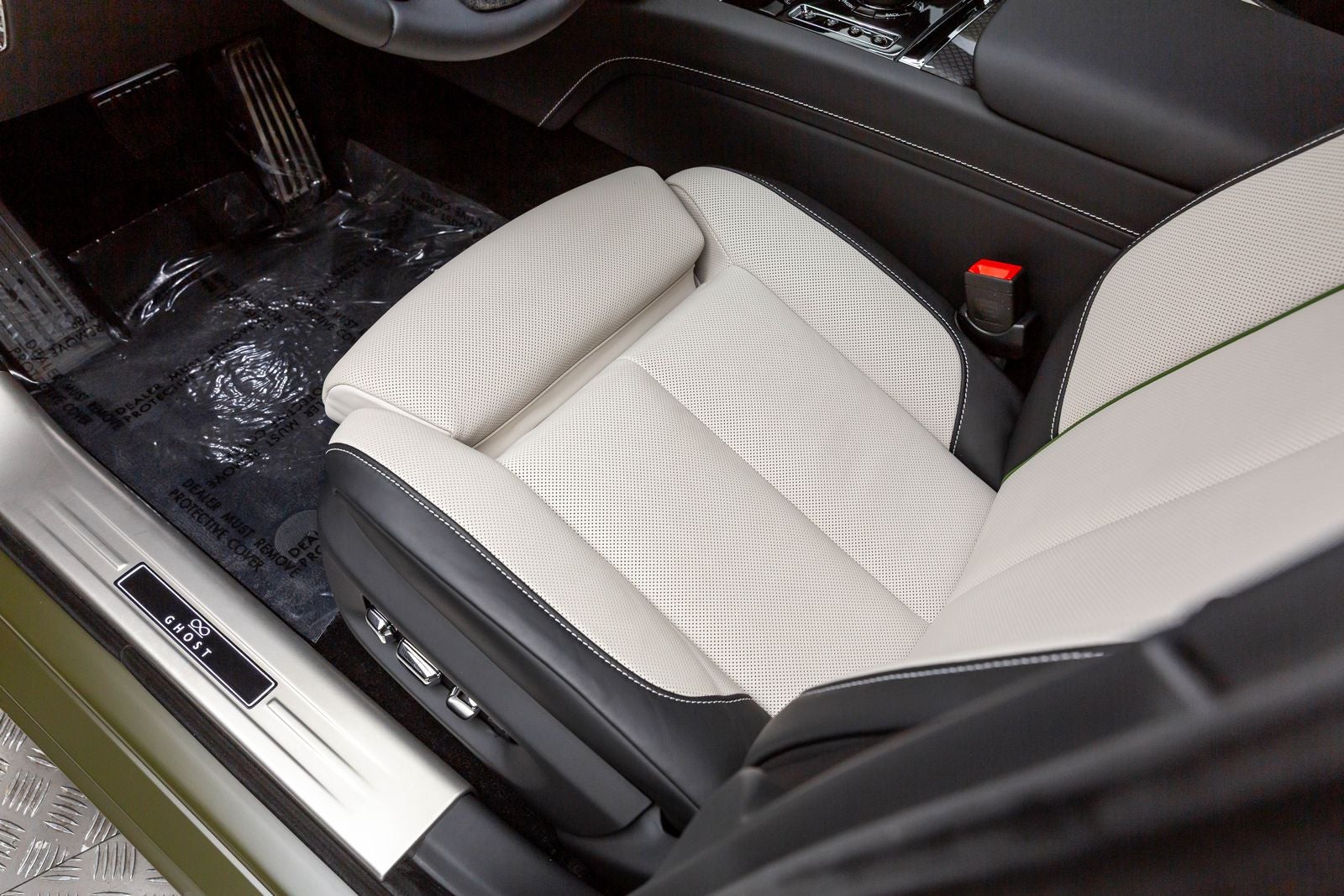 2025 Rolls-Royce Ghost Black Badge