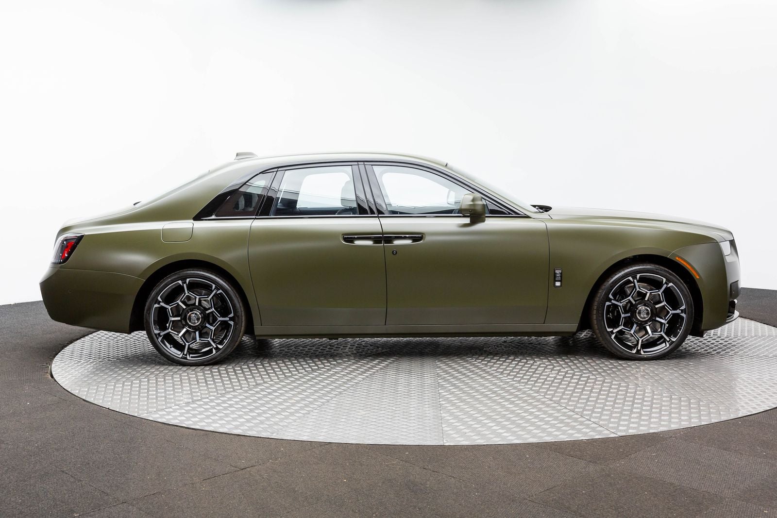 2025 Rolls-Royce Ghost Black Badge