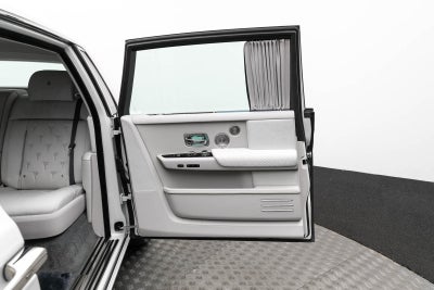 2024 Rolls-Royce Phantom Plantino