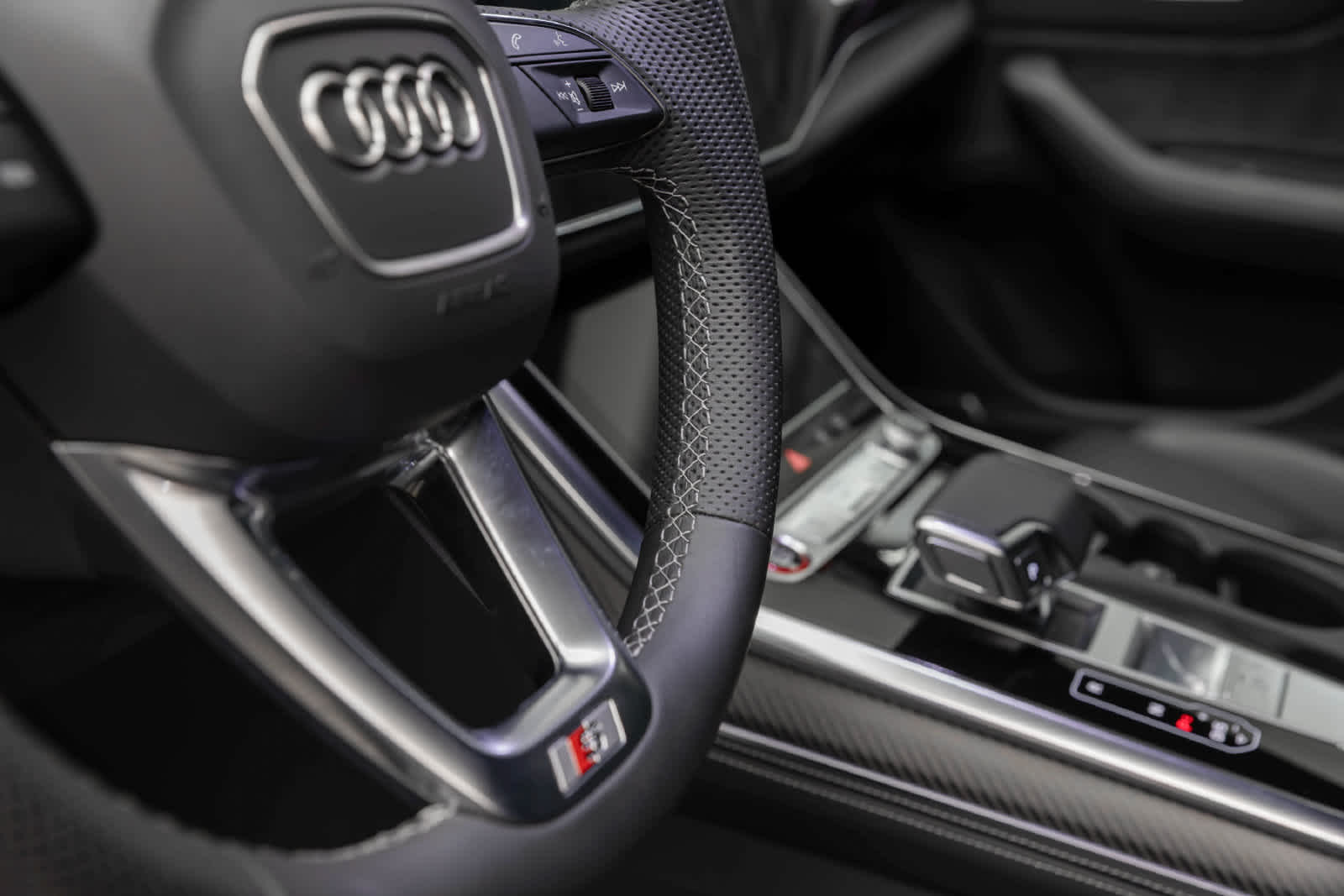 2024 Audi SQ8 Prestige