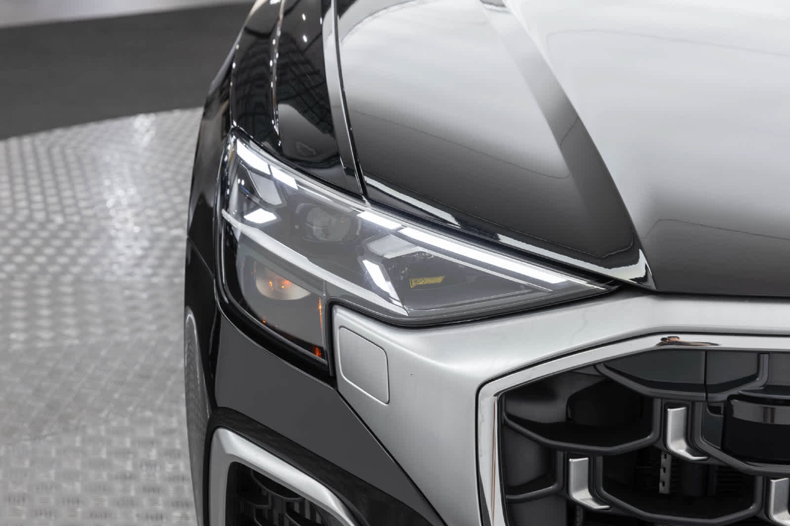 2024 Audi SQ8 Prestige