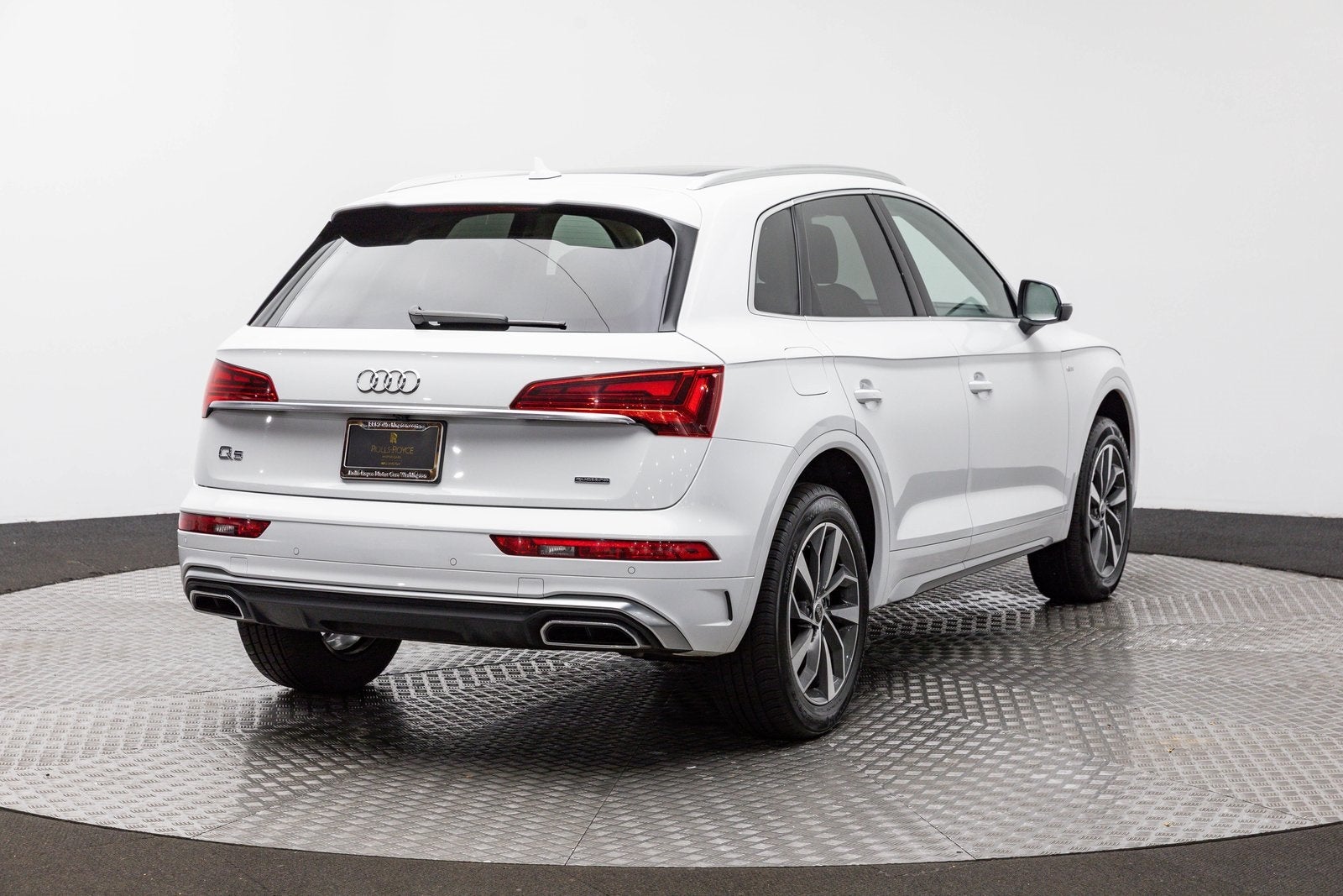 2024 Audi Q5 S line Premium Plus