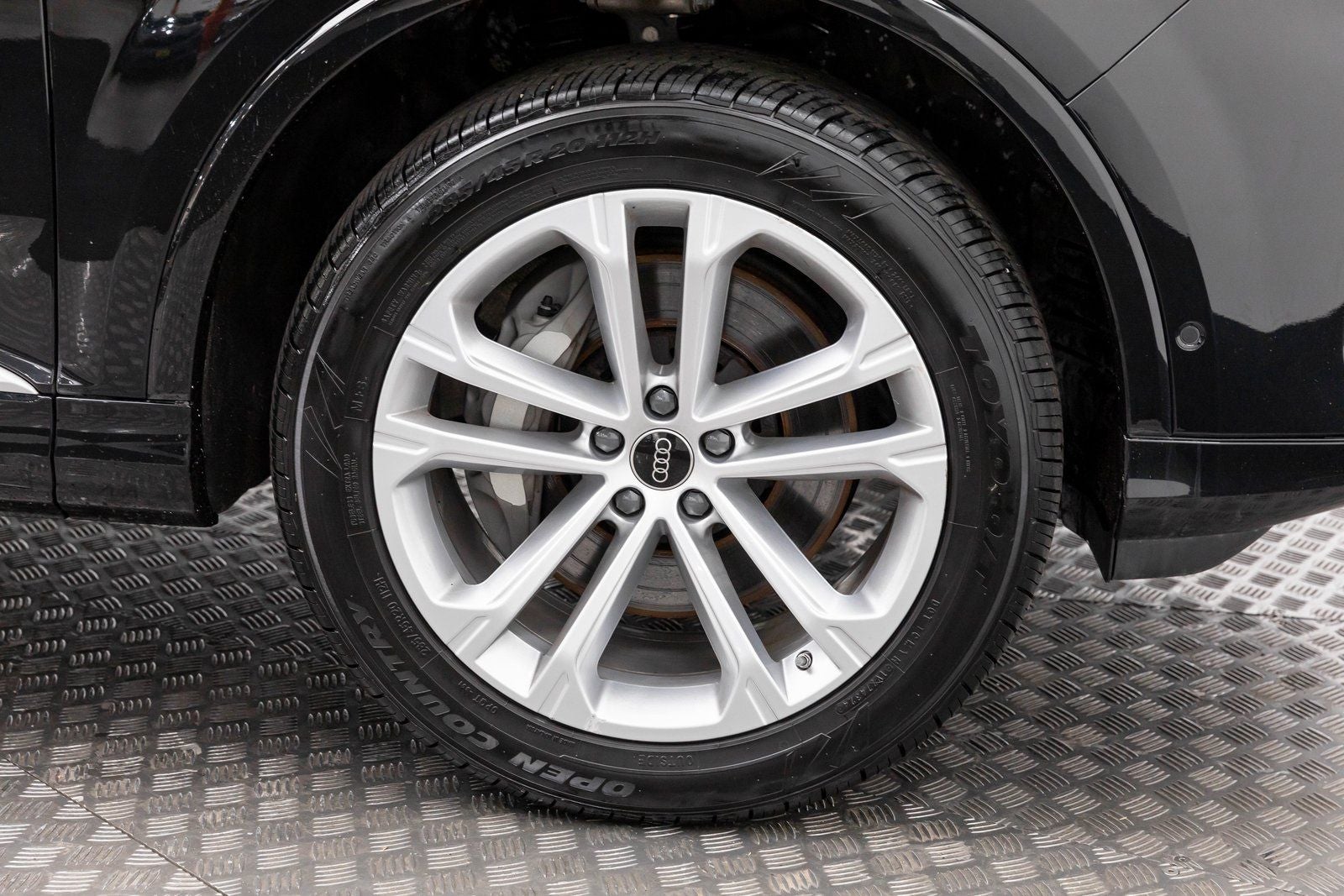 2025 Audi Q7 Premium Plus