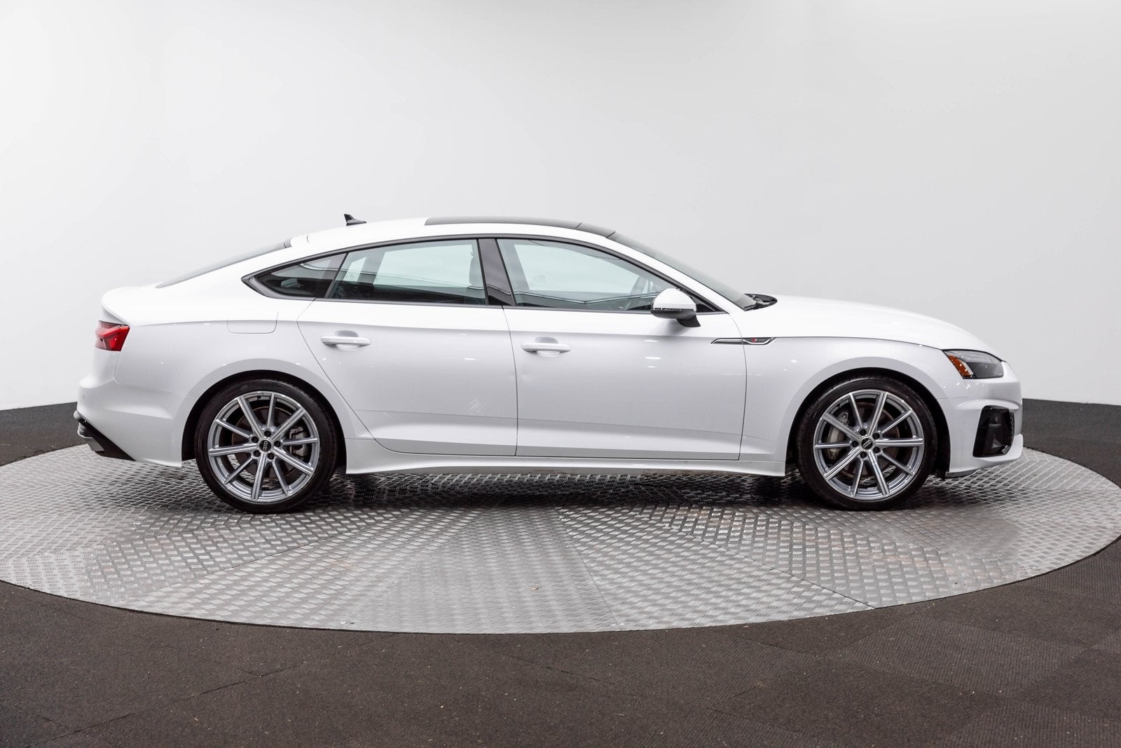 2025 Audi A5 Sportback S line Premium