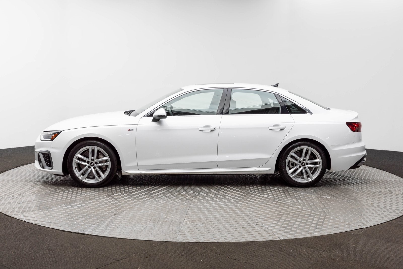 2024 Audi A4 S line Premium Plus