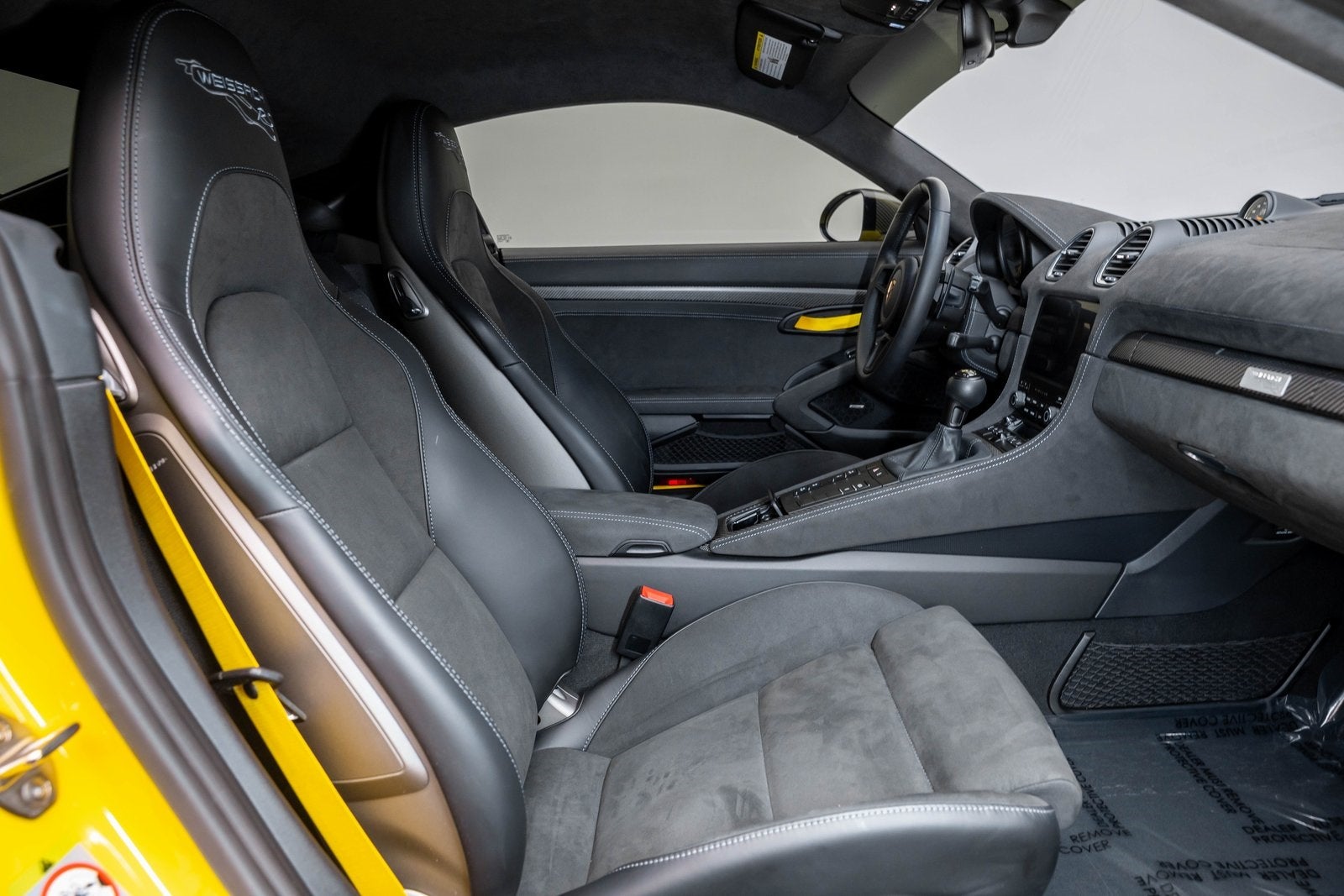 2024 Porsche 718 Cayman GT4 RS