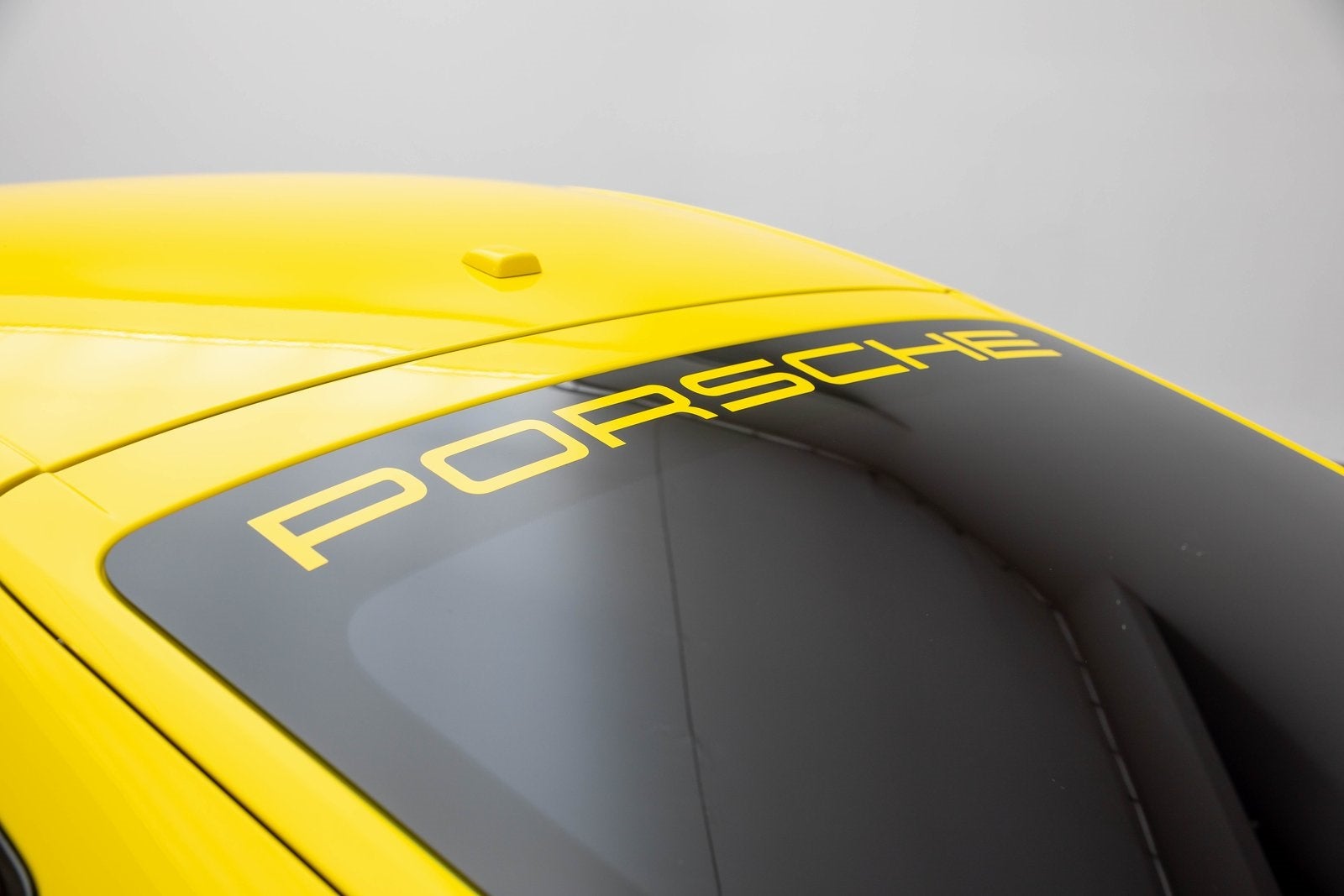 2024 Porsche 718 Cayman GT4 RS