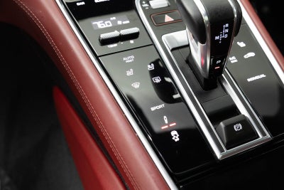 2023 Porsche Panamera 4