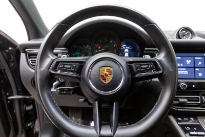 2022 Porsche Macan AWD