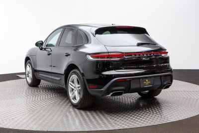 2022 Porsche Macan AWD