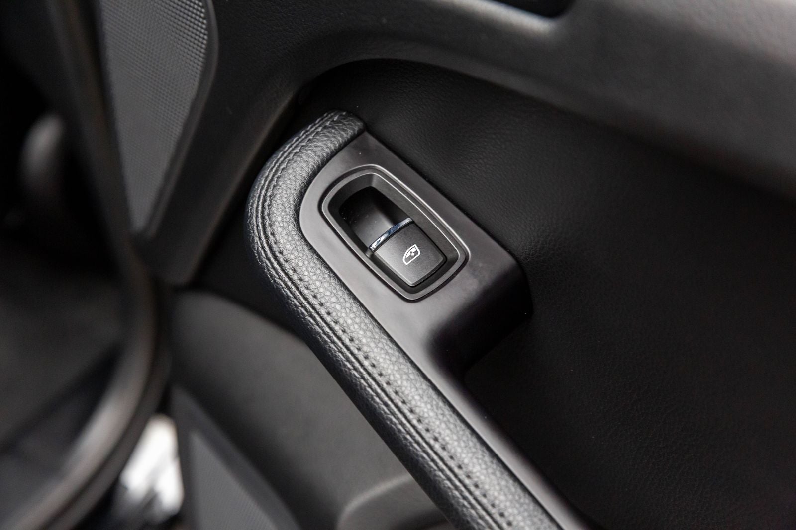 2022 Porsche Macan AWD