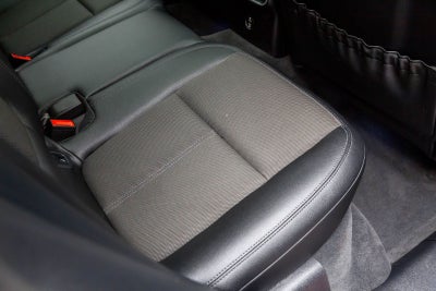 2022 Porsche Macan AWD