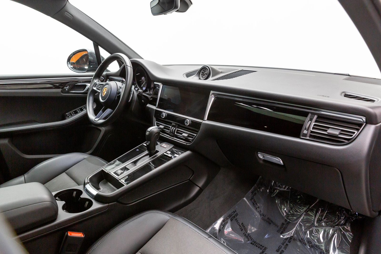 2022 Porsche Macan AWD