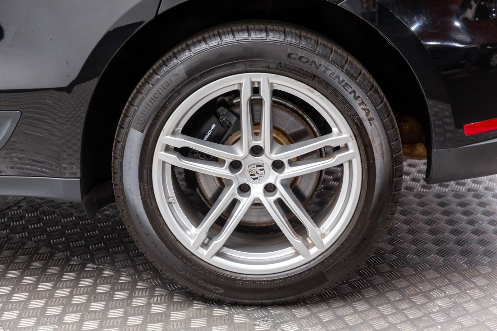 2022 Porsche Macan AWD