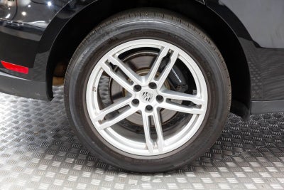 2022 Porsche Macan AWD