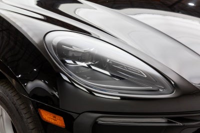 2022 Porsche Macan AWD