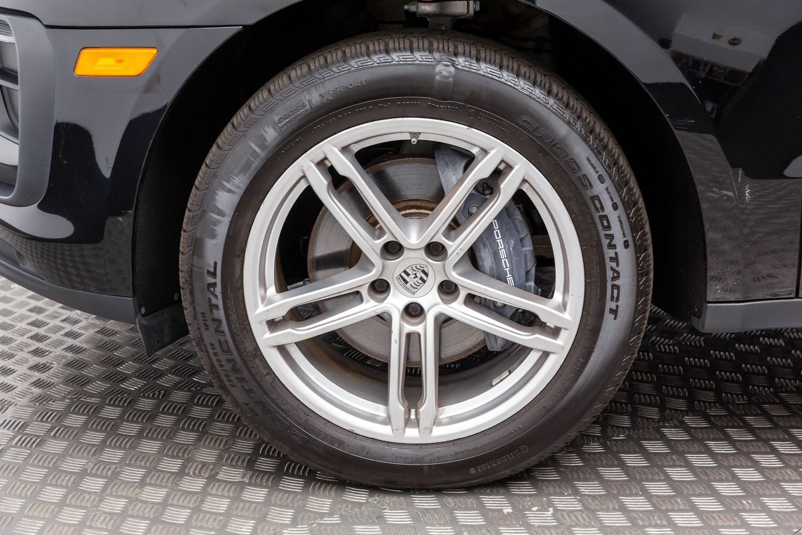 2022 Porsche Macan AWD